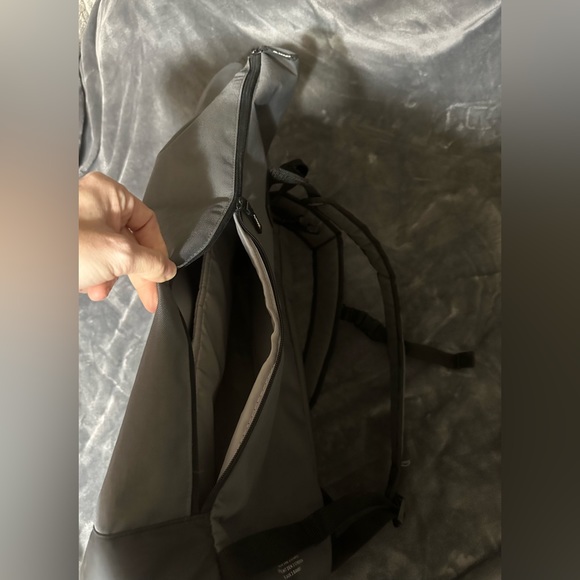 ADIDAS Backpack - Picture 11 of 11